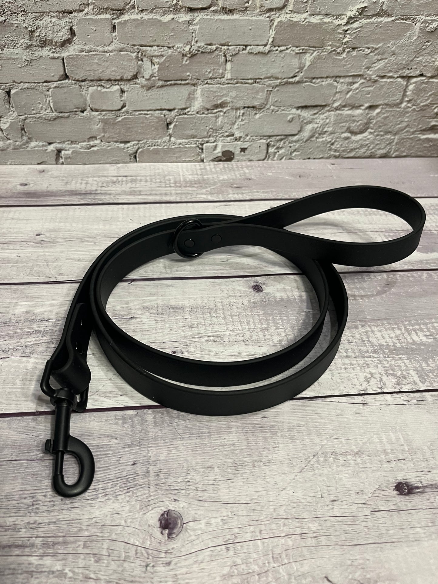 Black Classic Leash