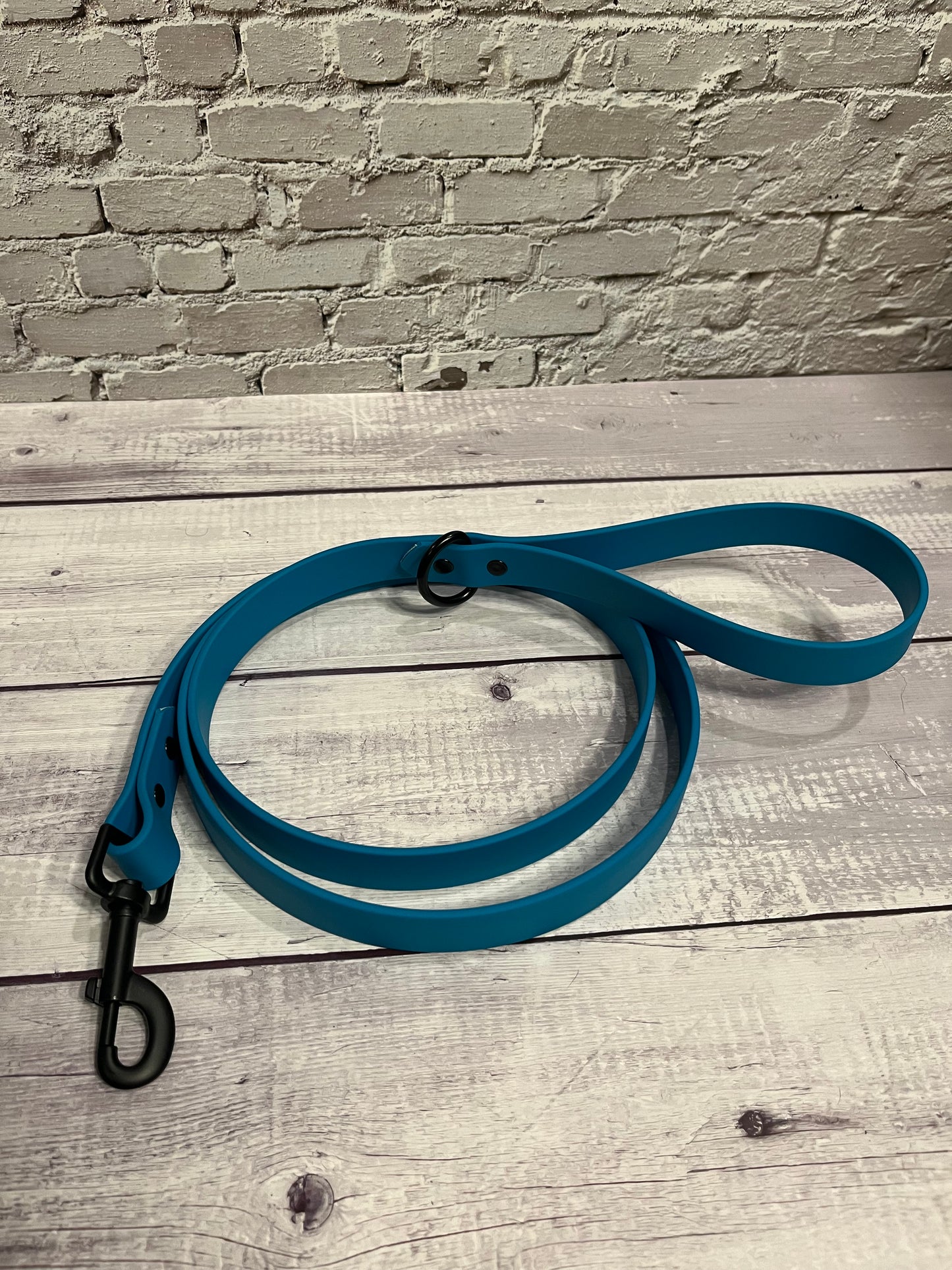 Lagoon Classic Leash