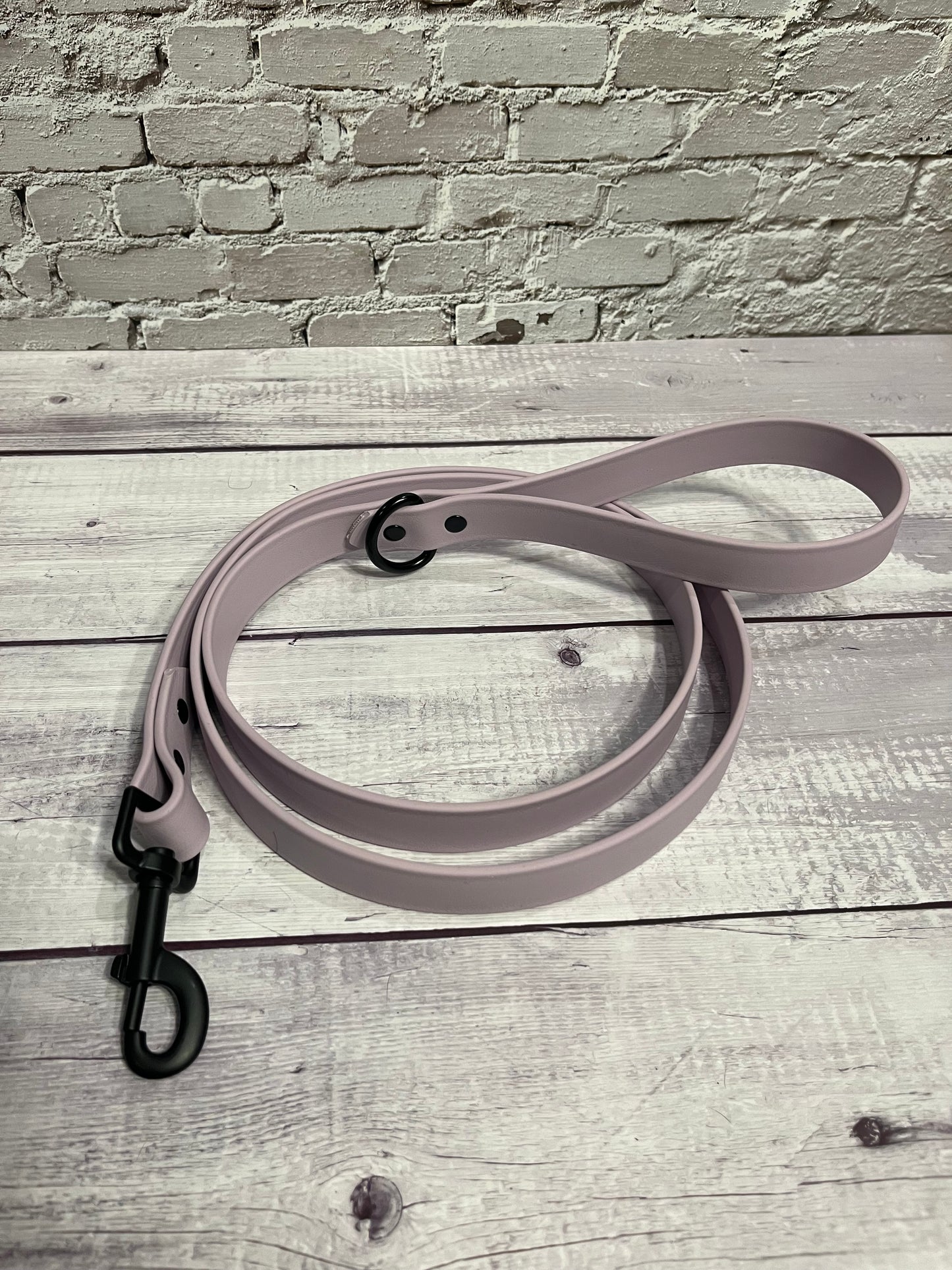 Lavender Classic Leash